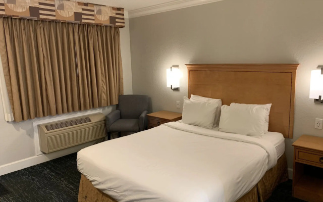 Stargazer Inn and Suites