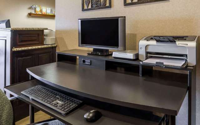 Days Inn by Wyndham Central City