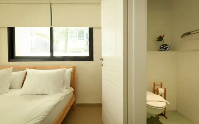 Beachside 3-BR Apt Perfect for Families