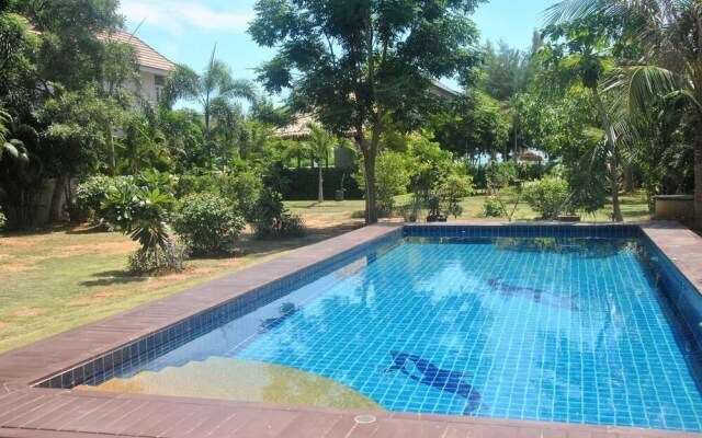 Baan Aroka Pool Villa Sea View