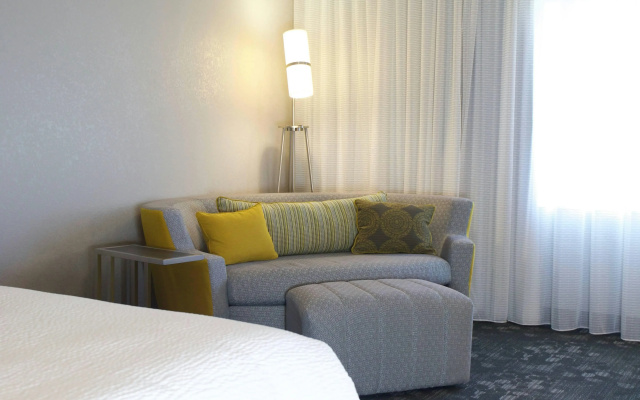 Courtyard by Marriott Asheville Airport
