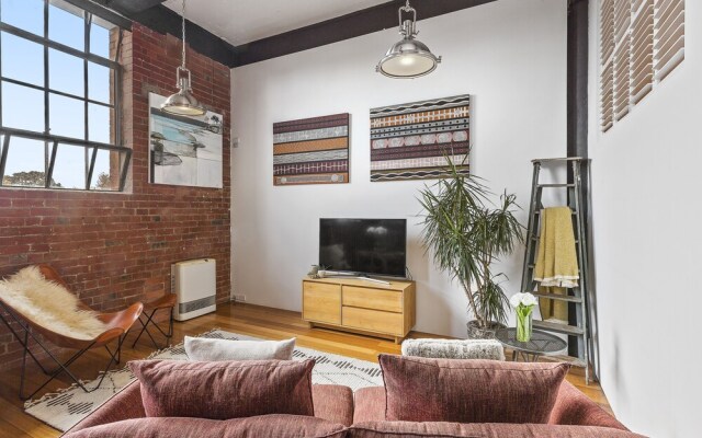 BOUTIQUE STAYS - Loft on Rose