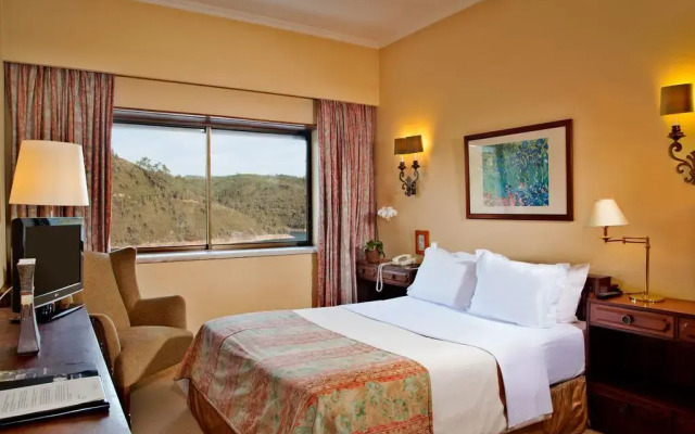 Lago Azul Eco Hotel