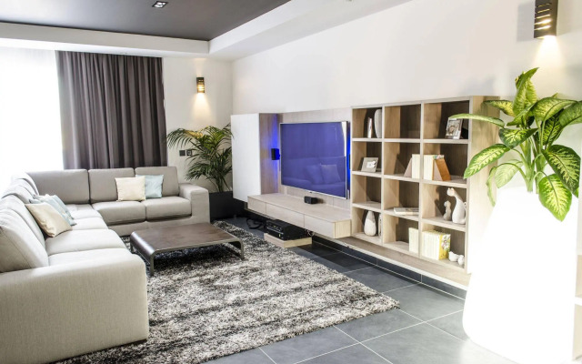 Paramount Bay Penthouse