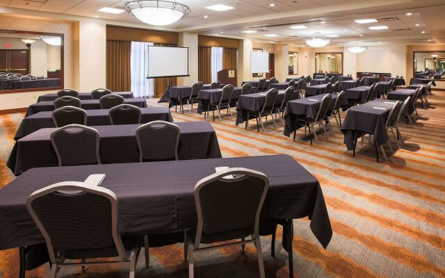 Embassy Suites Louisville East