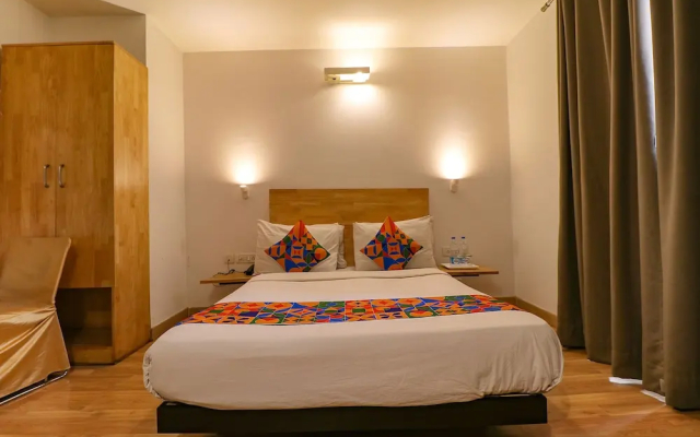 FabHotel Majestic JPM