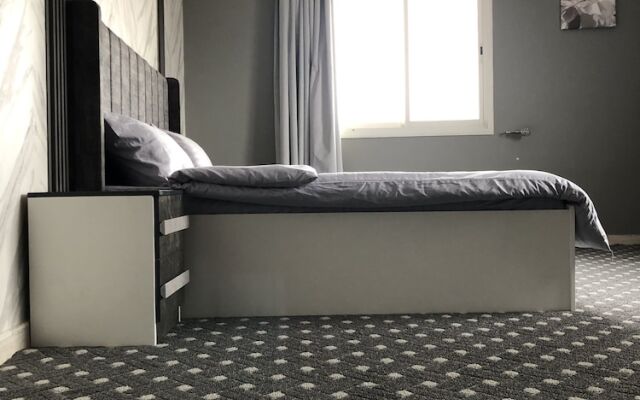 Al Ghazali Suites