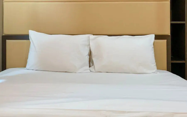 Nice And Comfort 1Br At Sky Terrace Apartment
