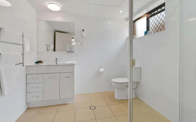 Quality Hotel Robertson Gardens