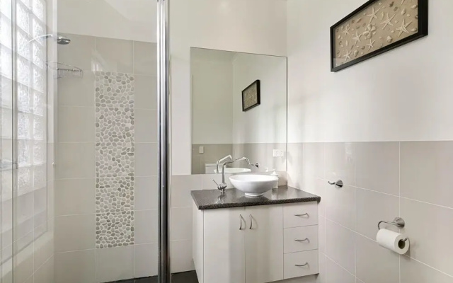 Beachside Luxury - PET Friendly - Surf Side