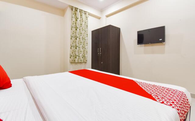 Flagship 60961 Hotel Blue Diamond