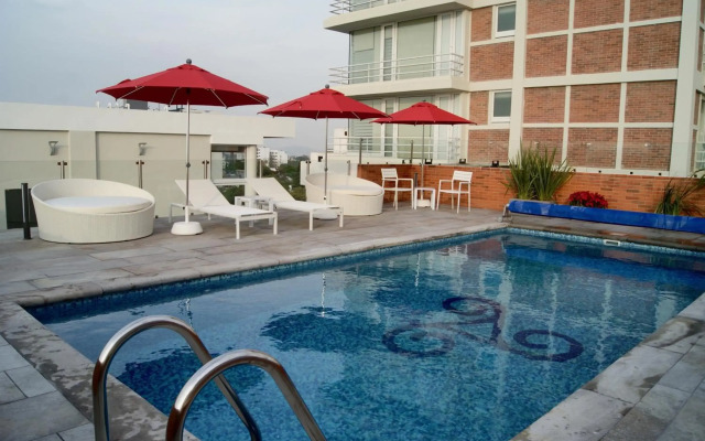 Hotel Velvet Plaza
