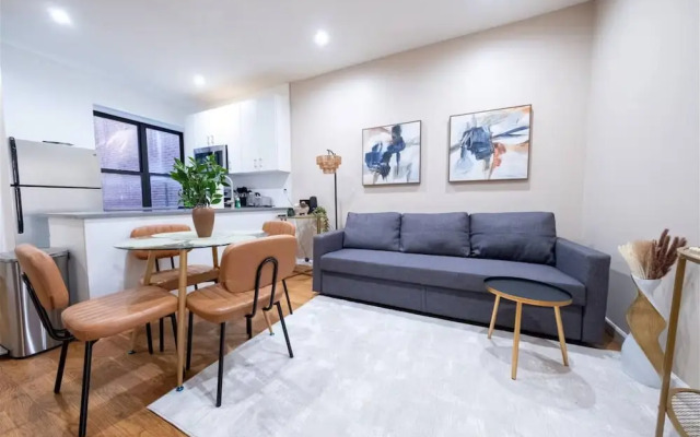 3 Bedroom Apartment Located In Manhattan