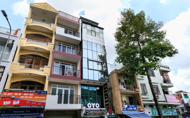 Oyo 321 393 Hostel