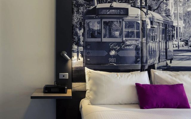 Mercure Melbourne Therry Street