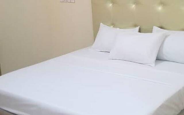 Z'Bass Hotel & Resort