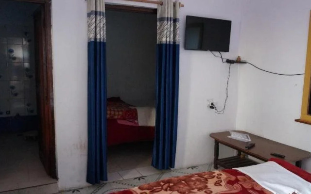 Jadli Hotel & Restaurant