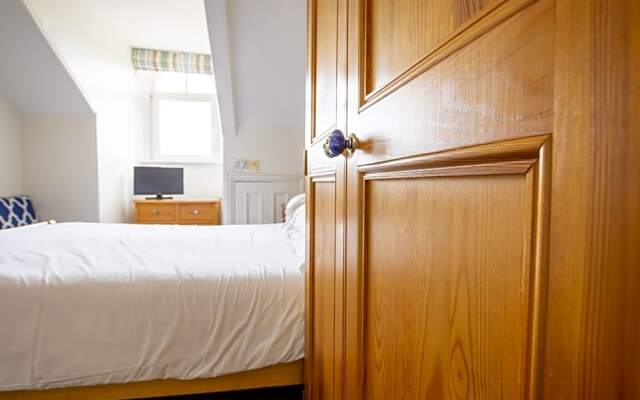 Number 7 Guest House