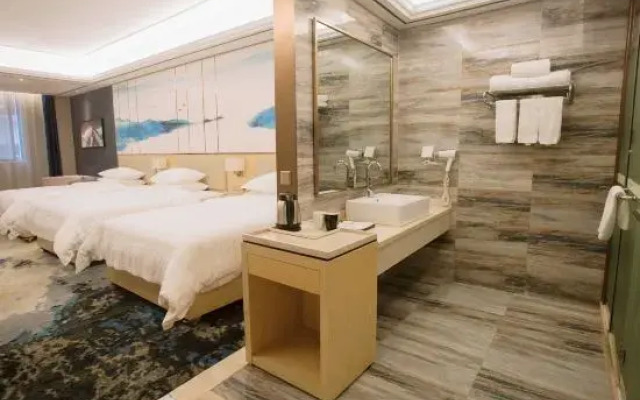 Yixuan Hotel (Hechi Yizhou Sankeshu Market Branch)