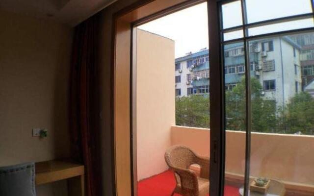 Shanghai Liang District Garden Hotel