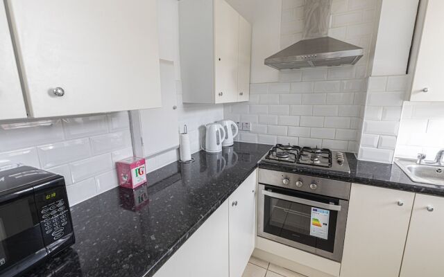 Tower Bridge Accommodation - 11