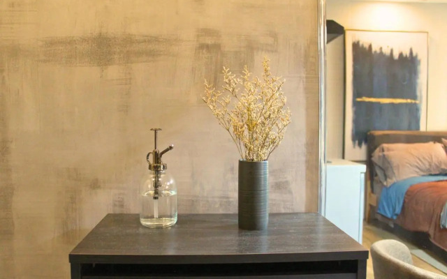 The Brass Burrow, Bel Air Soho Suites