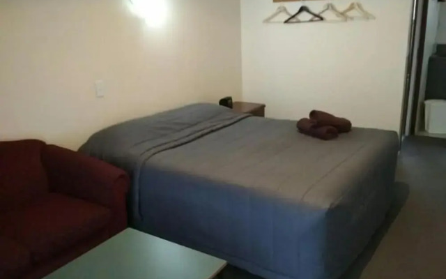 Willowbank Motel