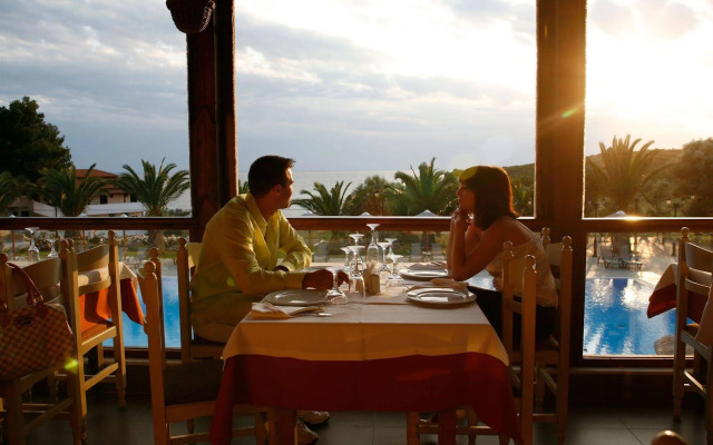 Blue Dolphin Hotel