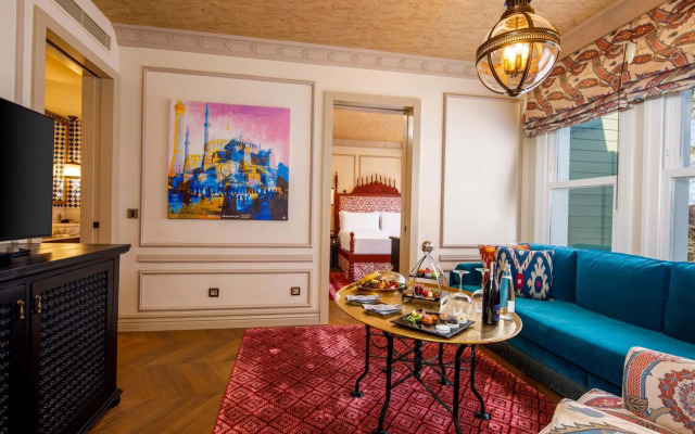 Hagia Sofia Mansions Istanbul, Curio Collection by Hilton