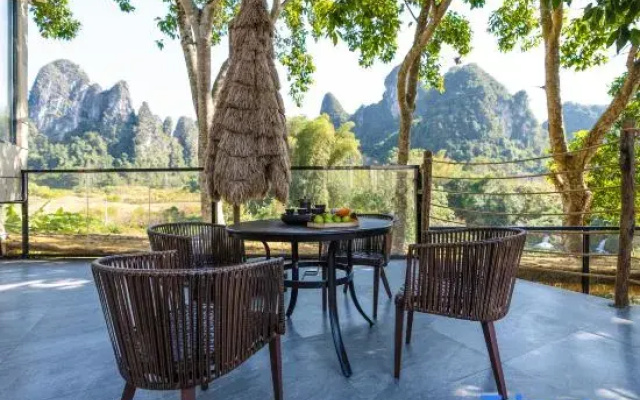 Huayue Shanshui Gallery Hotel, Daxin Detian