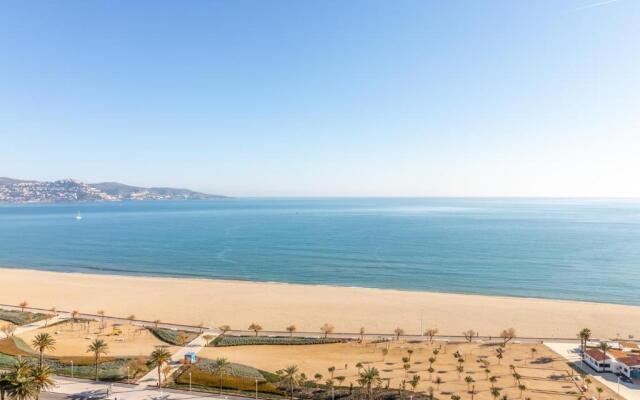 1810- Estudio agradable delante del mar