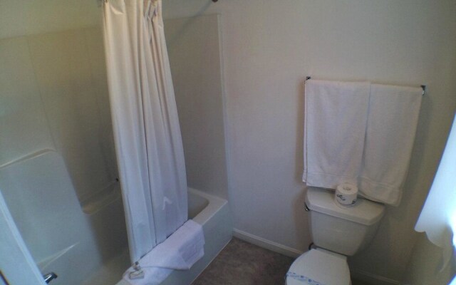 Bourne's Ocean Acres Motel