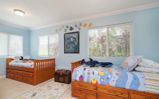Kailua Beachside 4 Bedroom Home by RedAwning