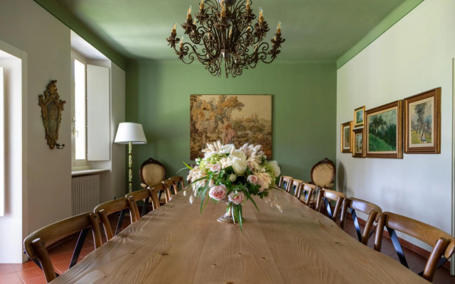 Luxury Estate on the Hills of Lake Garda