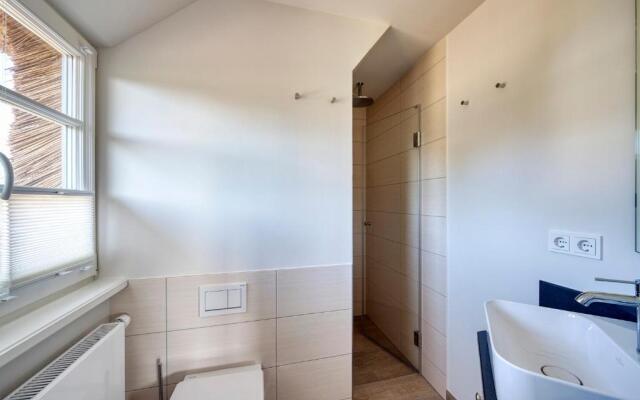 Rantum Dorf - Ferienappartments im Reetdachhaus 3 & 4