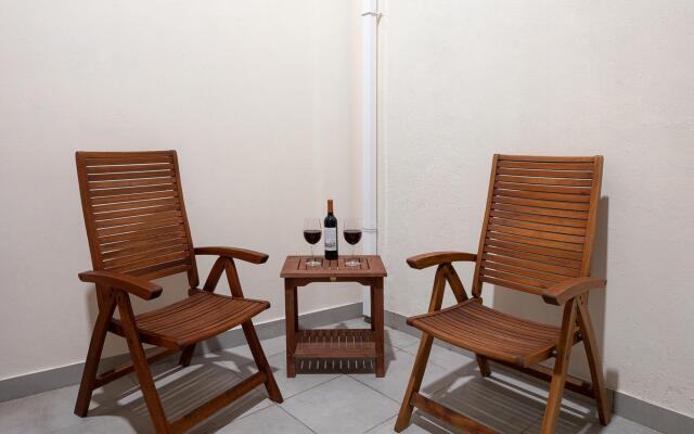 Ribeira das Casas Apt 1A by Madeira Sun Travel