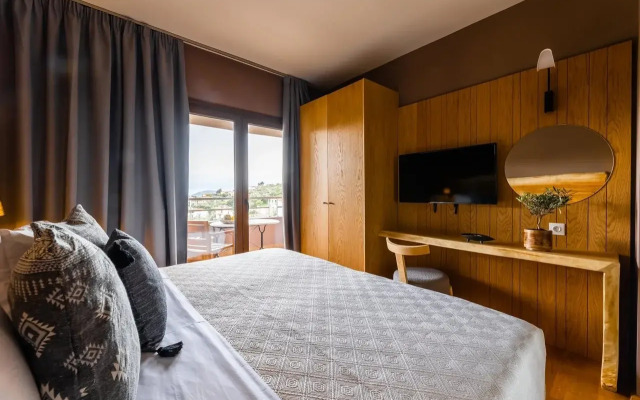 Avaton Suites & Villas