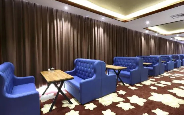 Tanghai Holiday Hotel