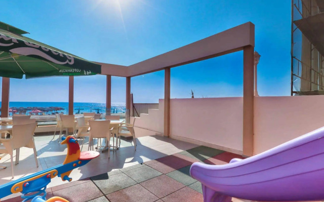 Flamingo Beach Hotel