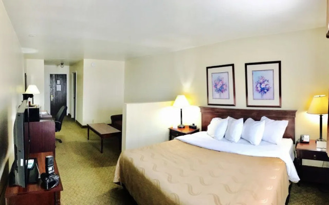 Best Western Carriage House Inn