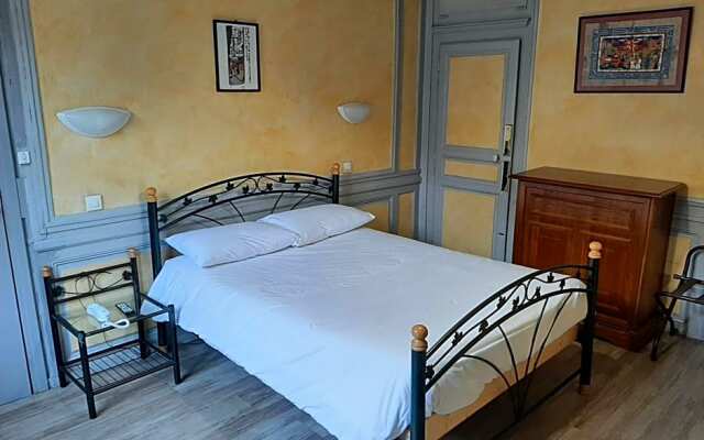 Hôtel Les Beaux Arts