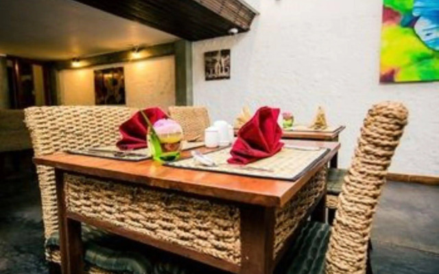 Monsoon Boutique Hotel