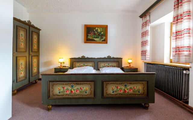 Elegant Holiday Home in Jochberg Tyrol near Ski Area