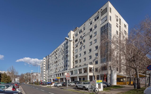 Modern Apartment near Faculty of El. Engineering