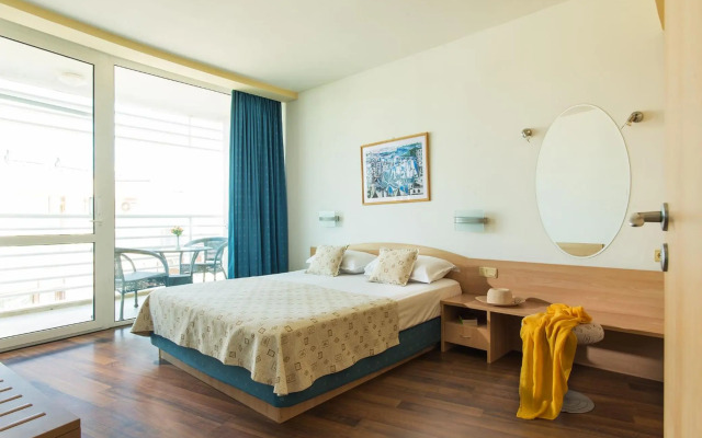 Grand Victoria Hotel