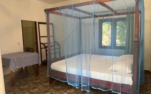 Villasiri and Leon Beach Paradise