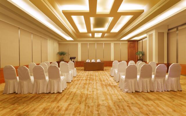 Sheraton Chengdu Lido Hotel