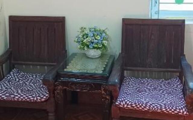 Peaceful Homestay Ha Long