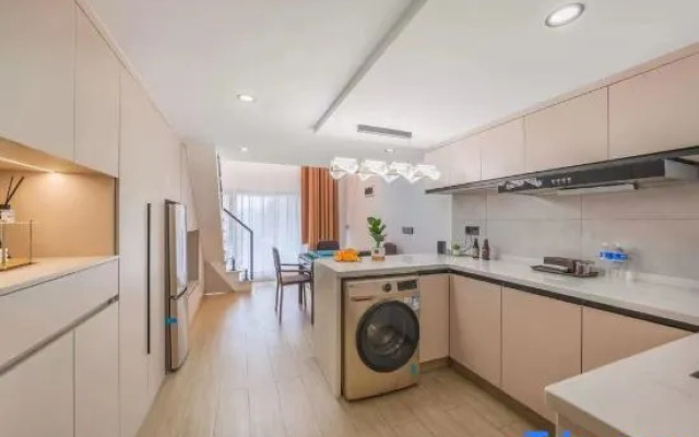 Bauhinia Intelligent Hotel