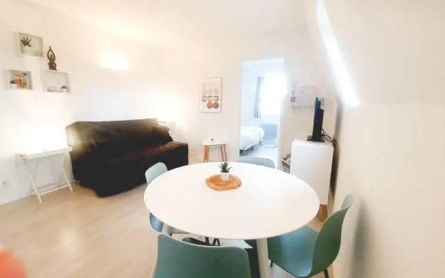 Appartement avec piscine, 100m plage et hypercentre
